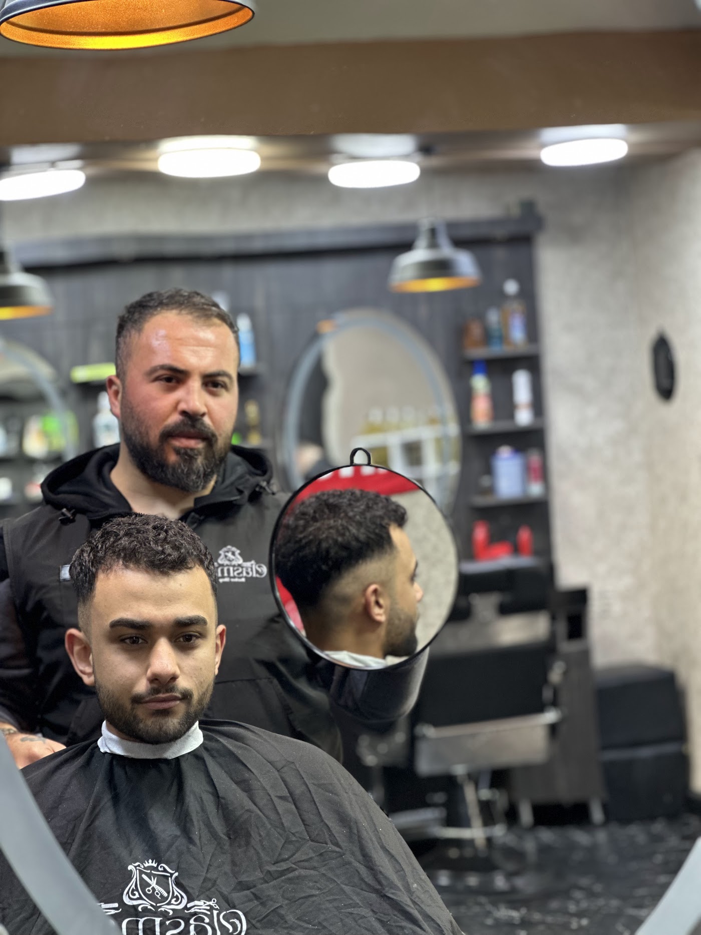 Clasman ustası iş başında, ayna kontrolü